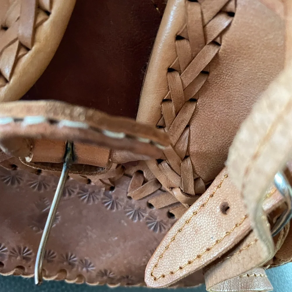Handcrafted Leather Backpack - Picture 6 of 7